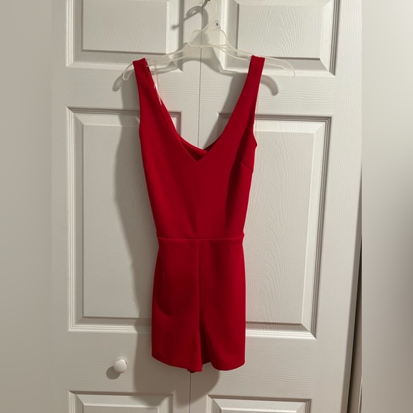 Red Shorts Romper/jumper Medium. NWT. - Picture 3 of 7